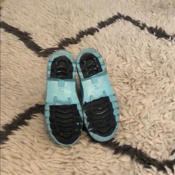 Polka dot rain boots - Picture 3 of 3